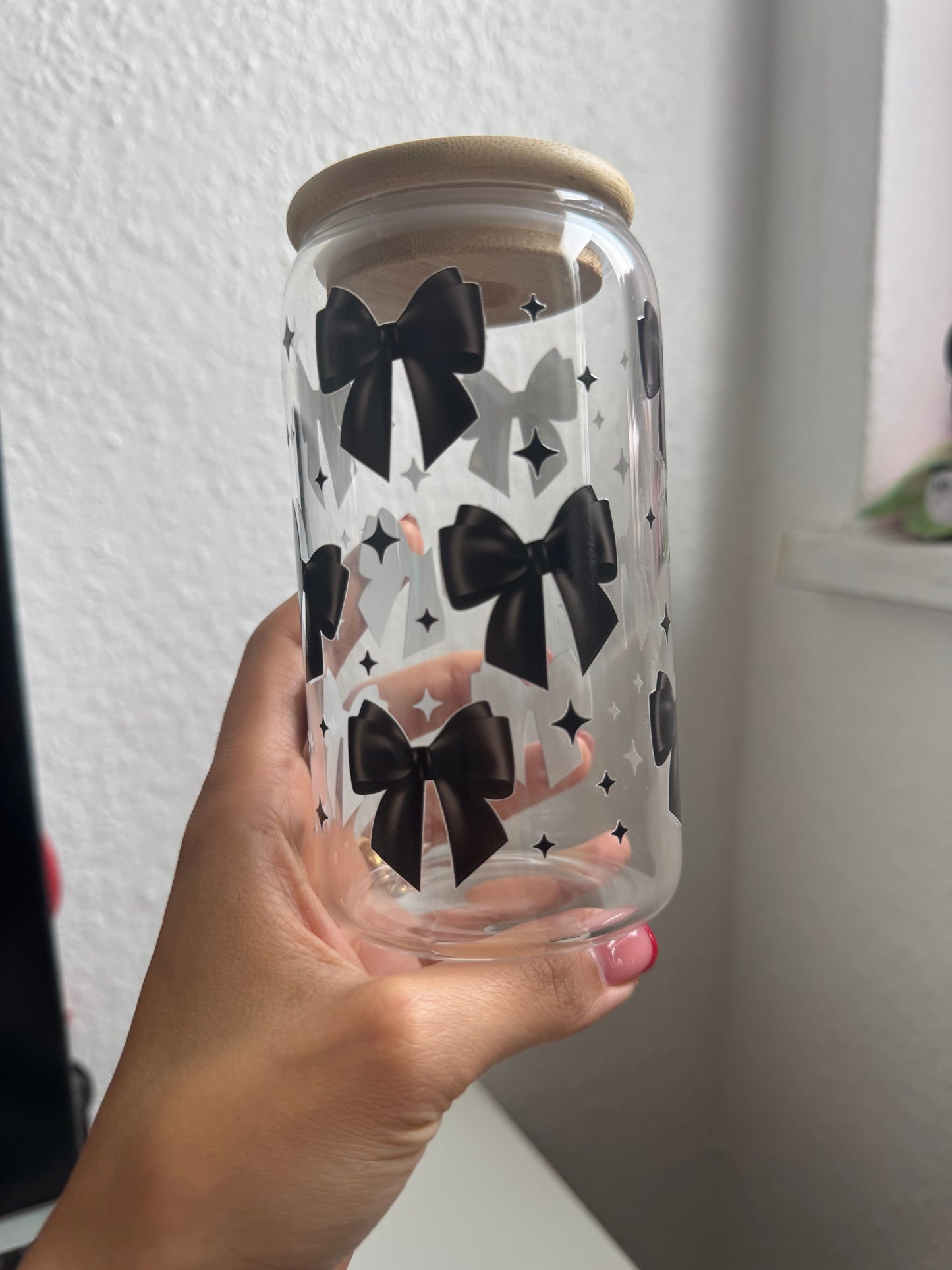 🎀 Trinkglas mit Schleifen-Design